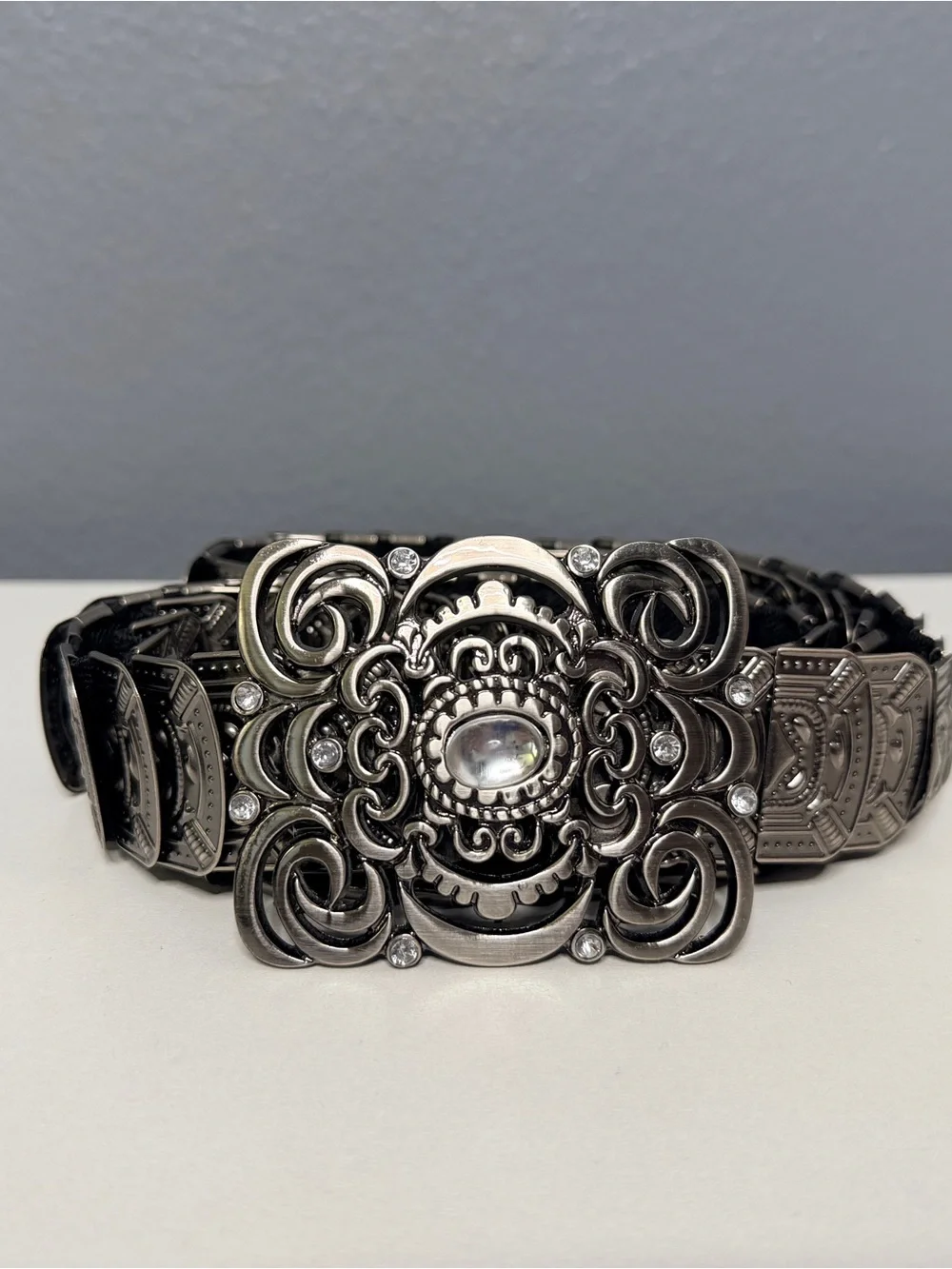 Ornate Silver-Tone Filigree Statement Belt with Center Stone xl or larger